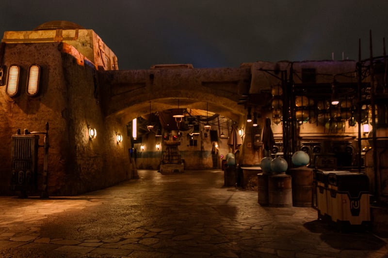 Black Spire Outpost, Disneyland