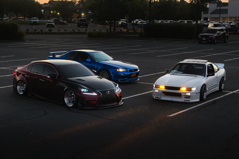 Sully Place Parking Lot