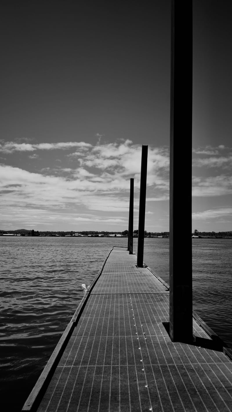 Columbia River Pier at Hidden Way