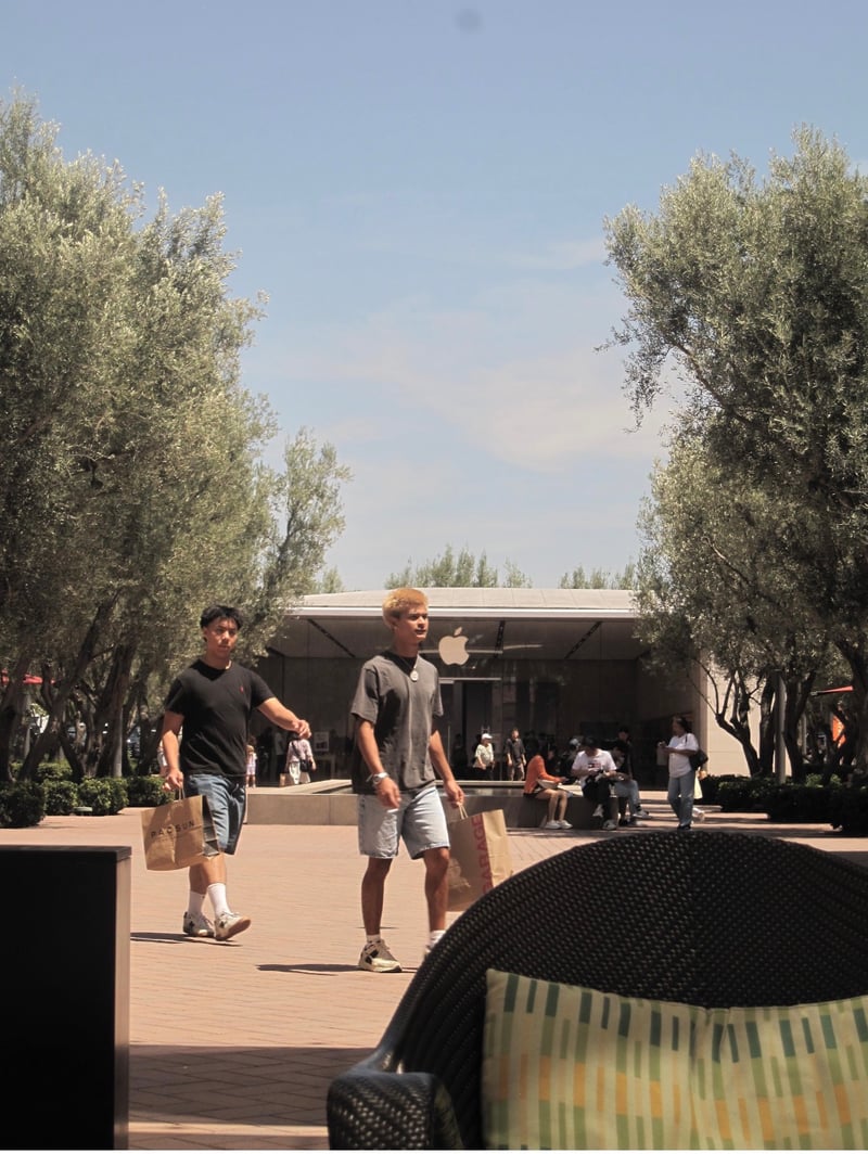 Irvine Spectrum Center Apple Store