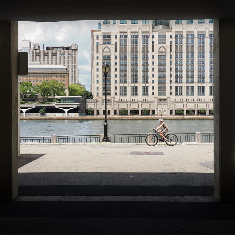 Roosevelt Island East River Promenade