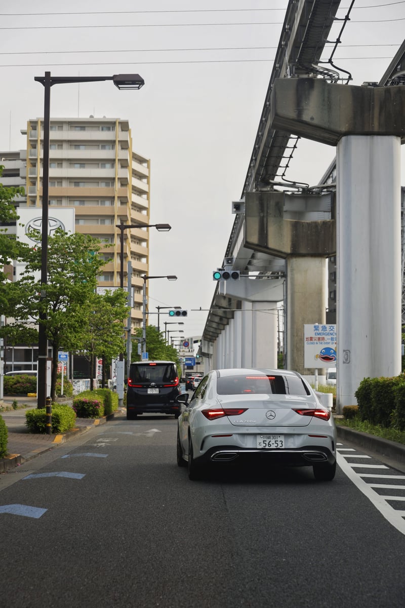 Tama Toshi Monorail Streetscape