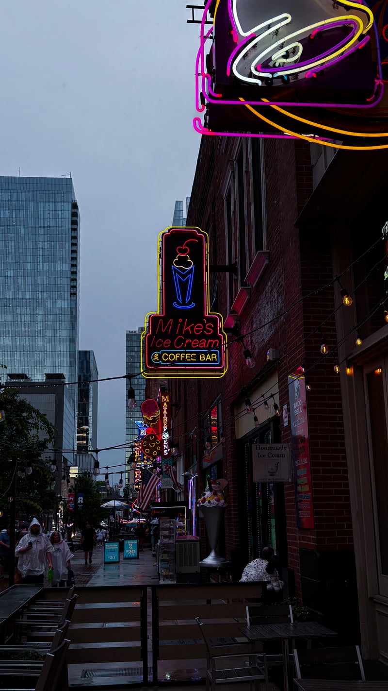 Mike's Ice Cream & Coffee Bar