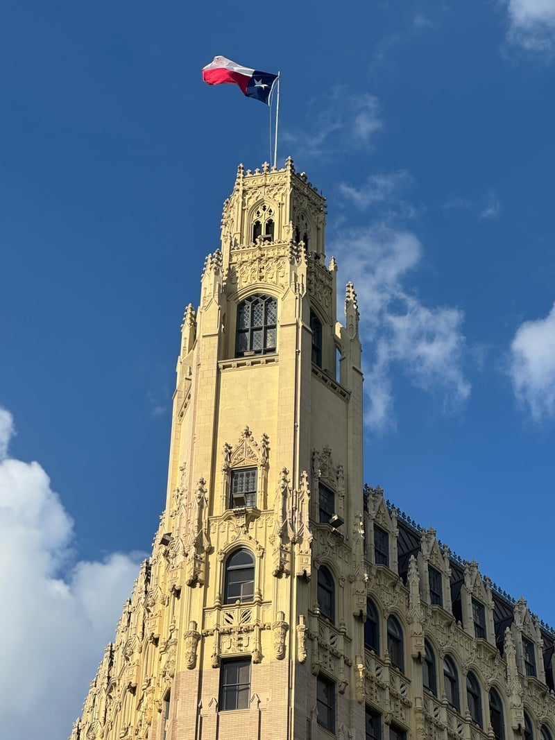 The Emily Morgan Hotel