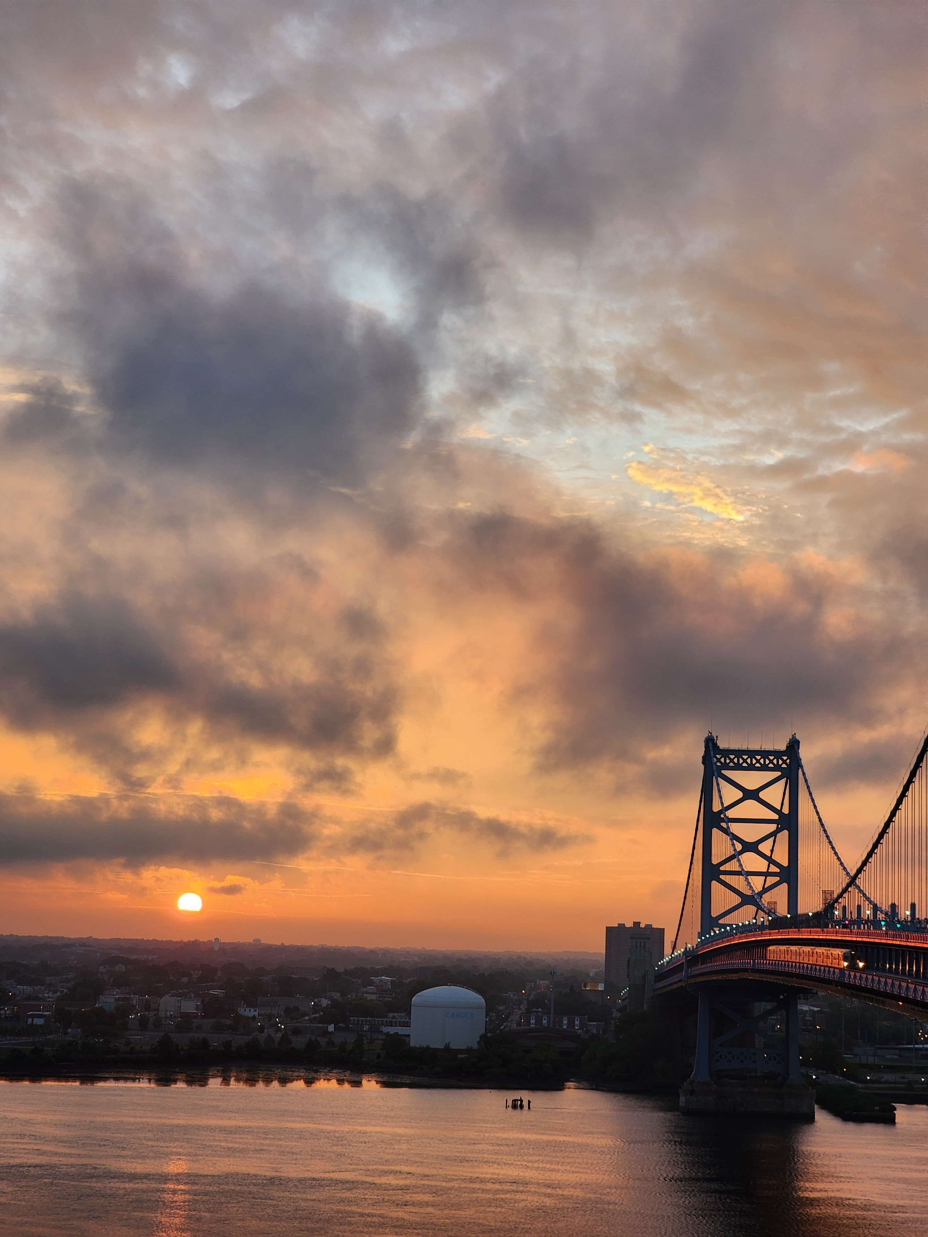 250 North Christopher Columbus Boulevard