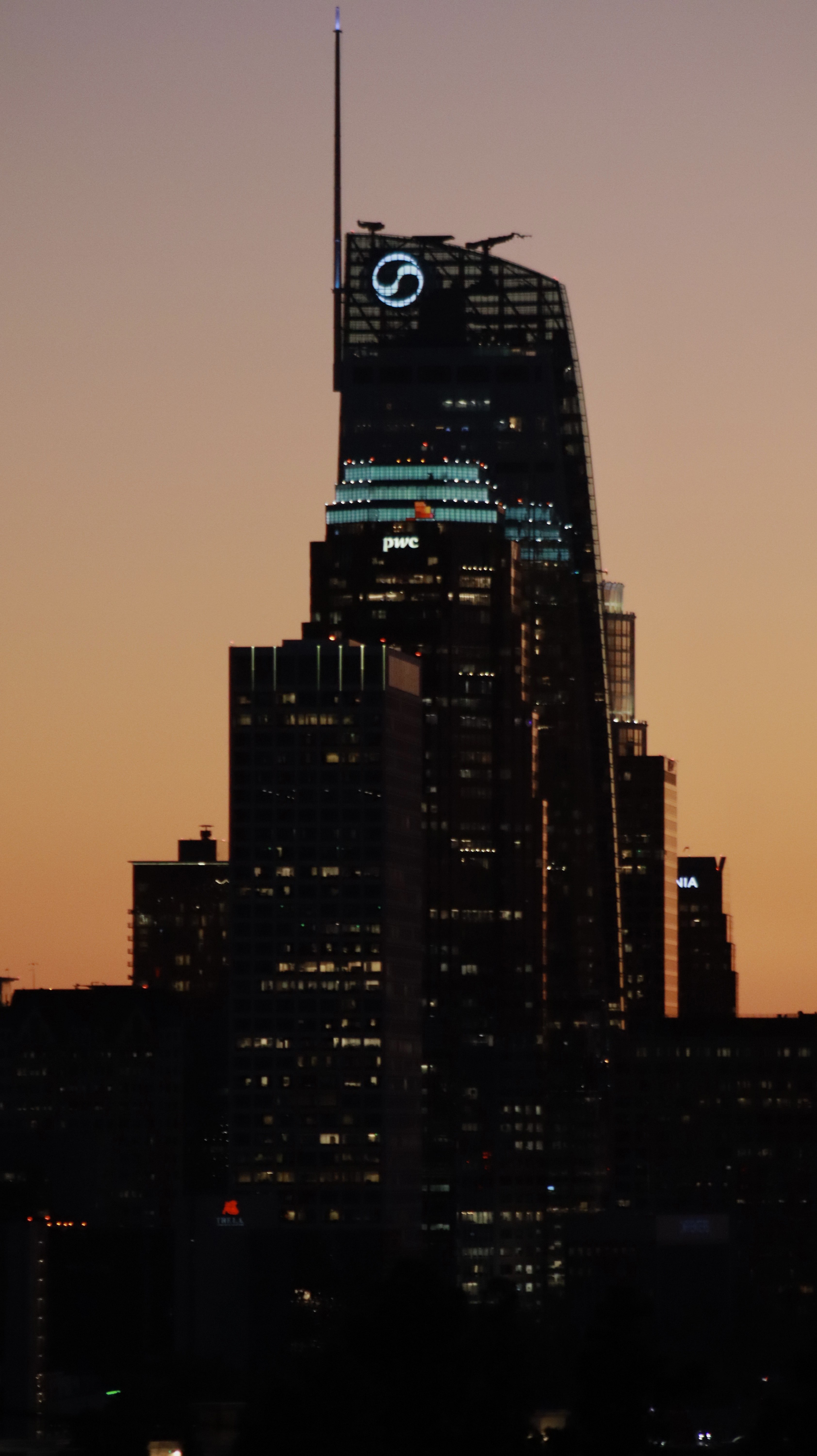 938 North Beaudry Avenue