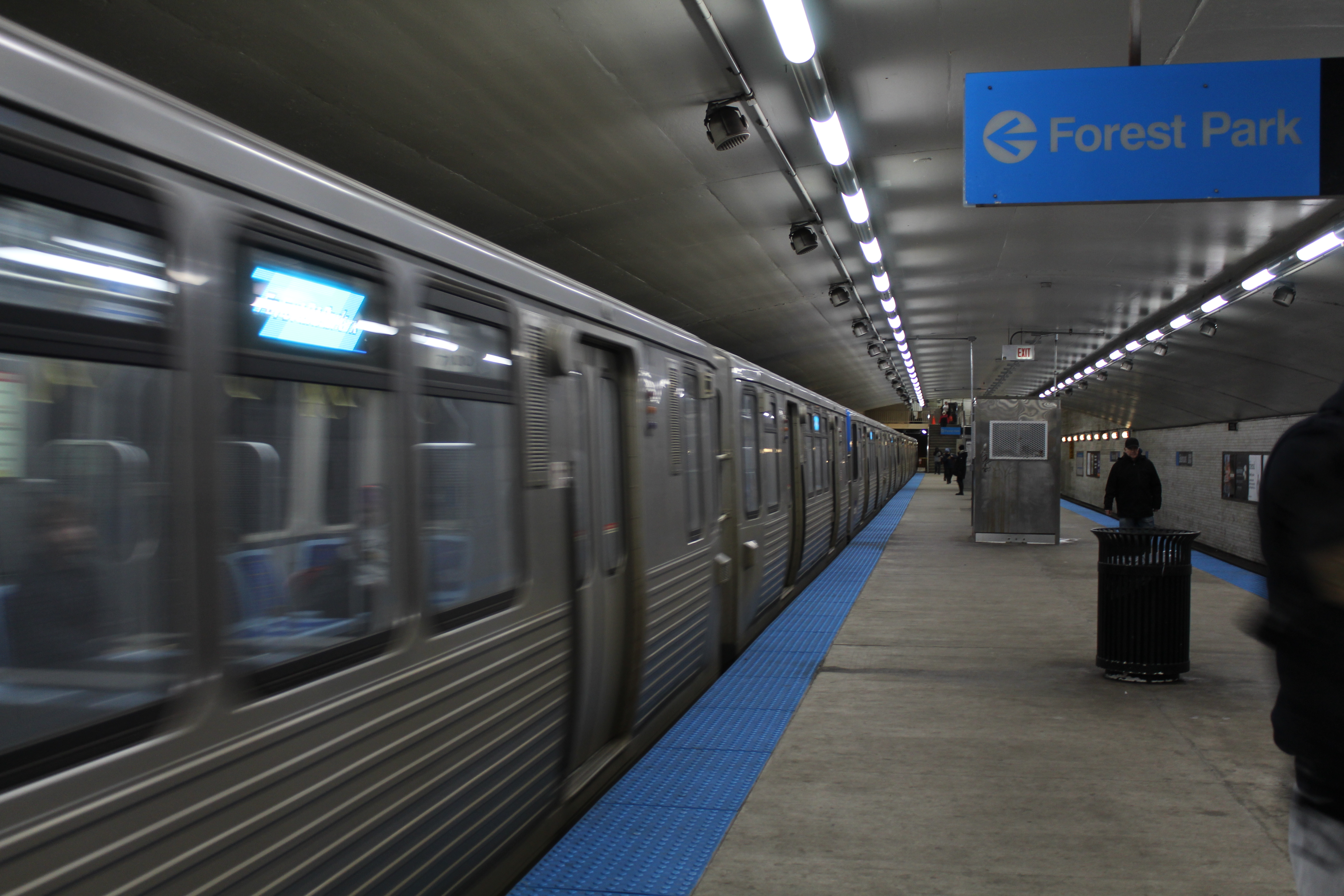 2611 North Sawyer Avenue