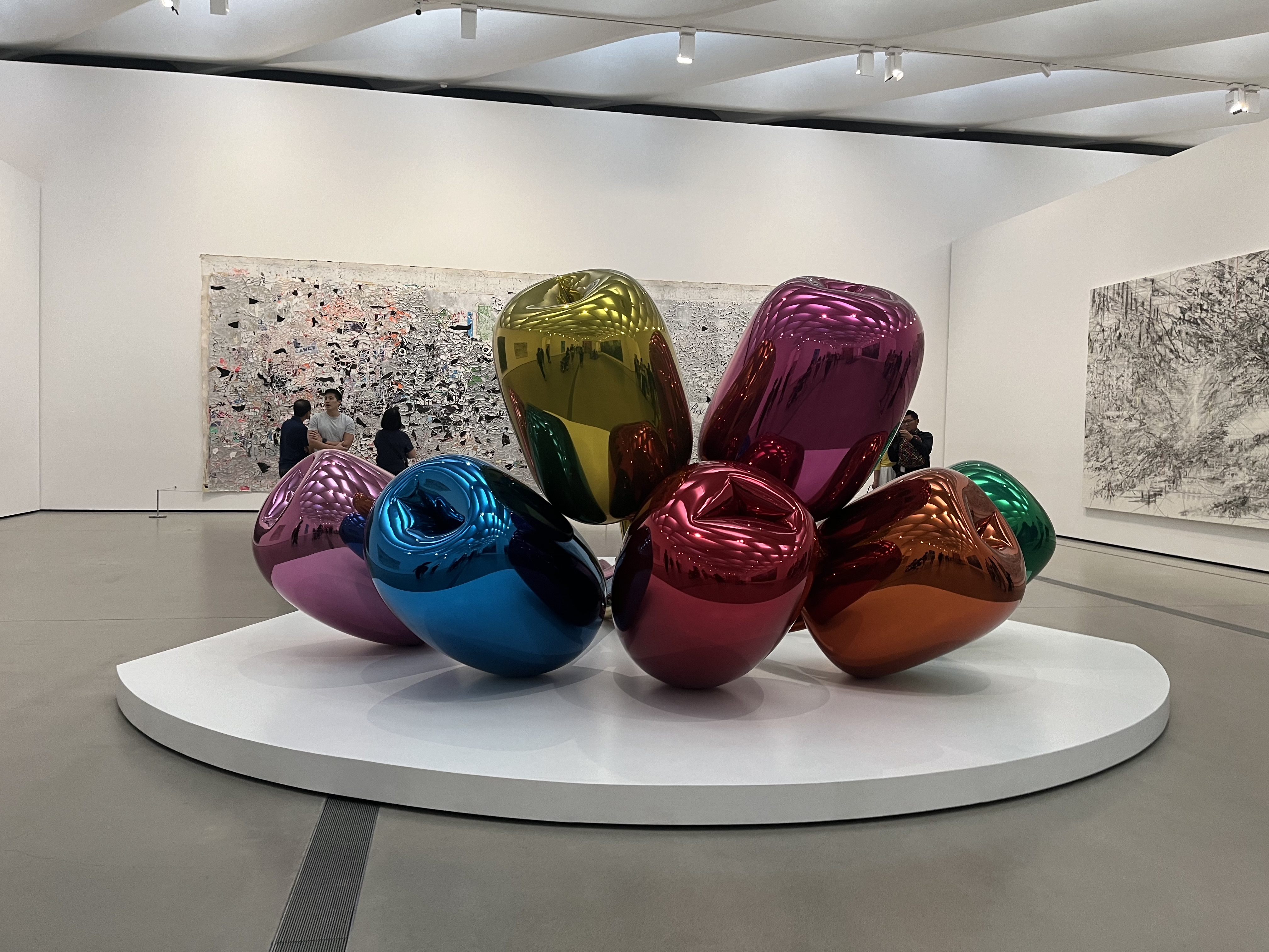 221 South Grand Avenue