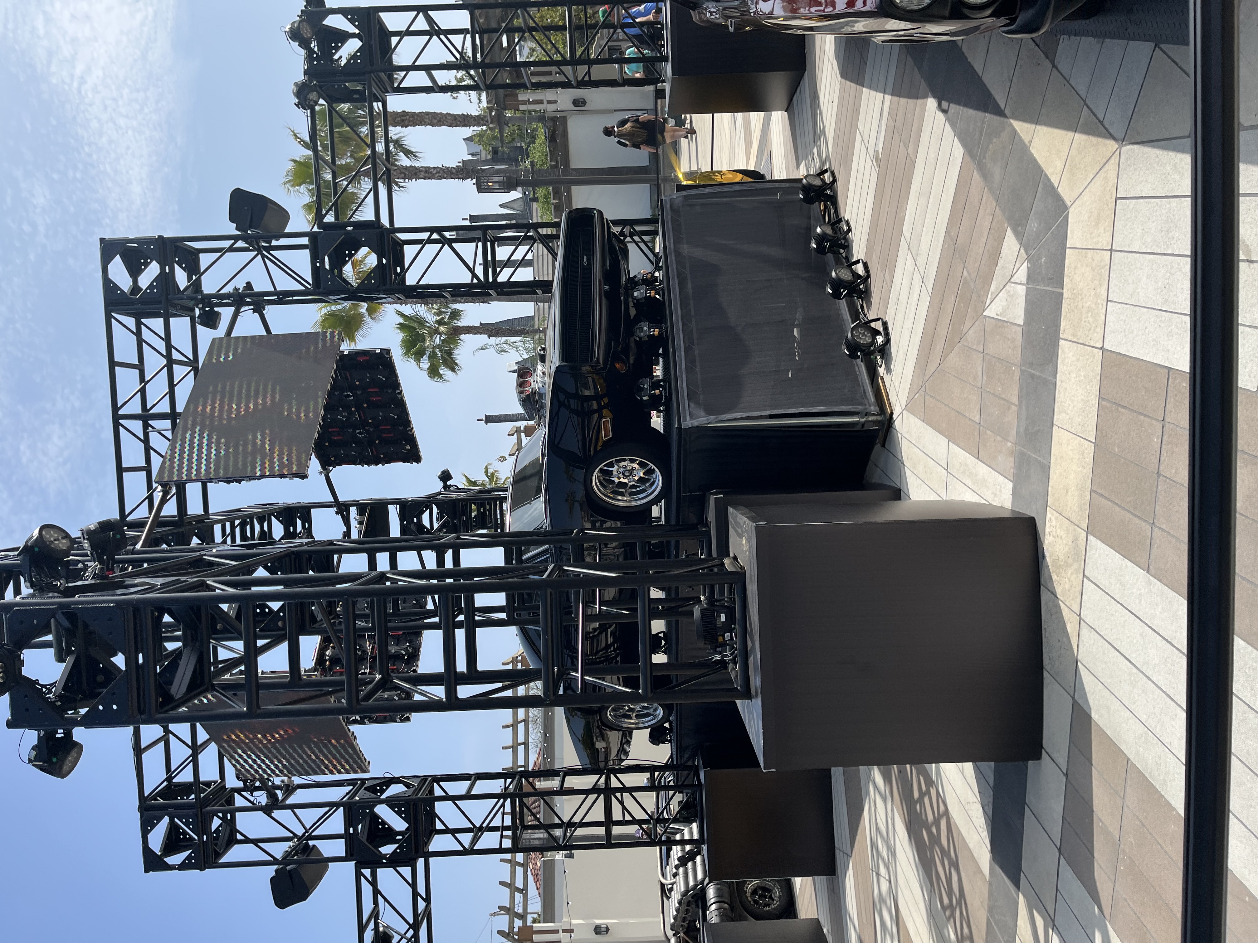 52 Main Way Universal