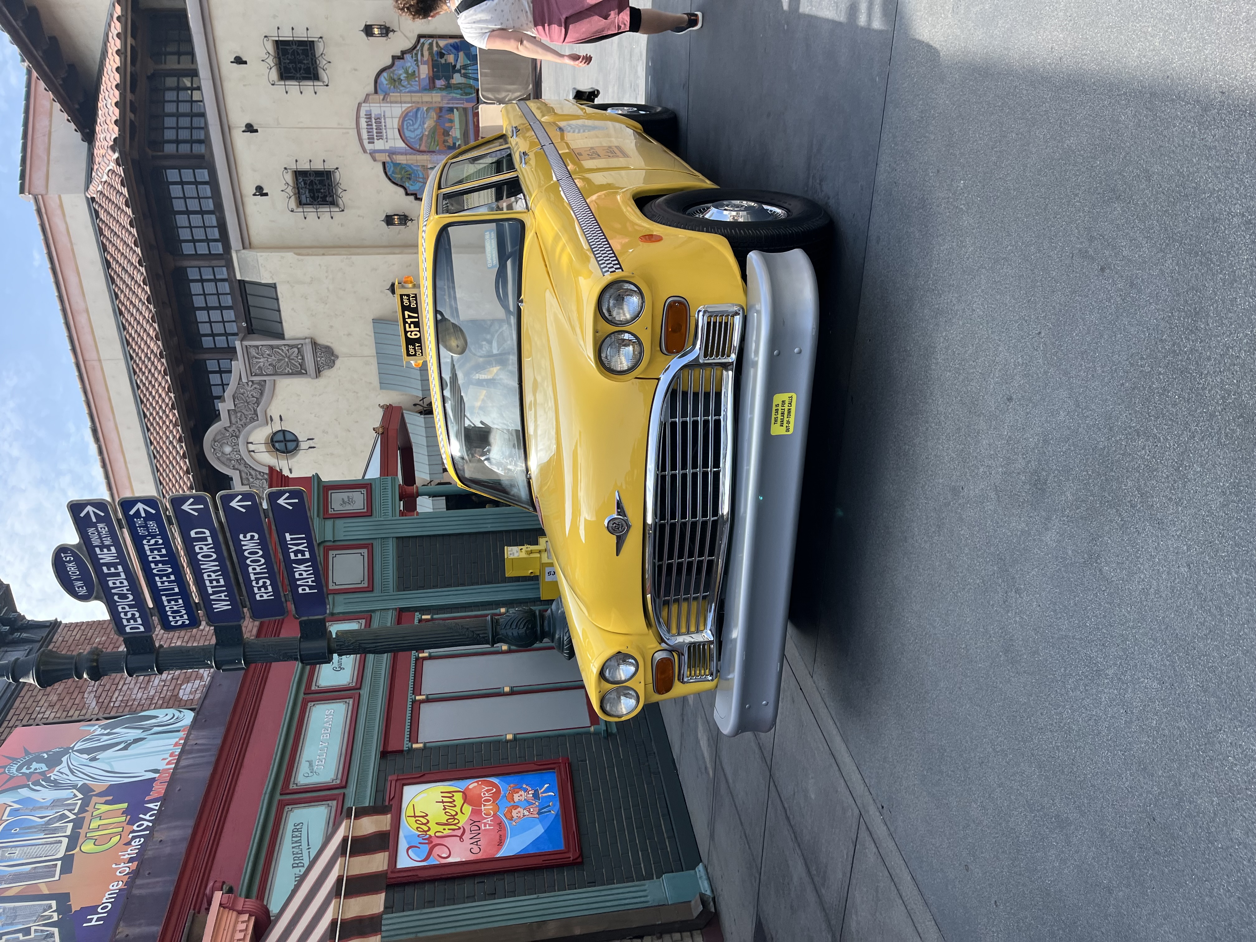 4493 Main Way Universal